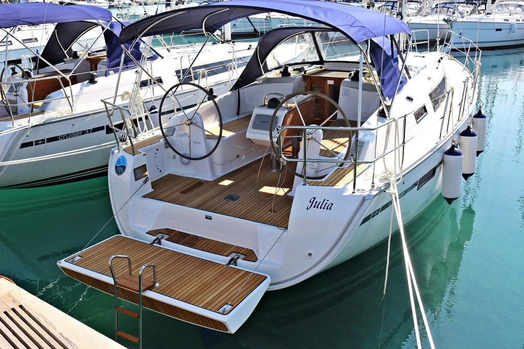 yacht bavaria 37